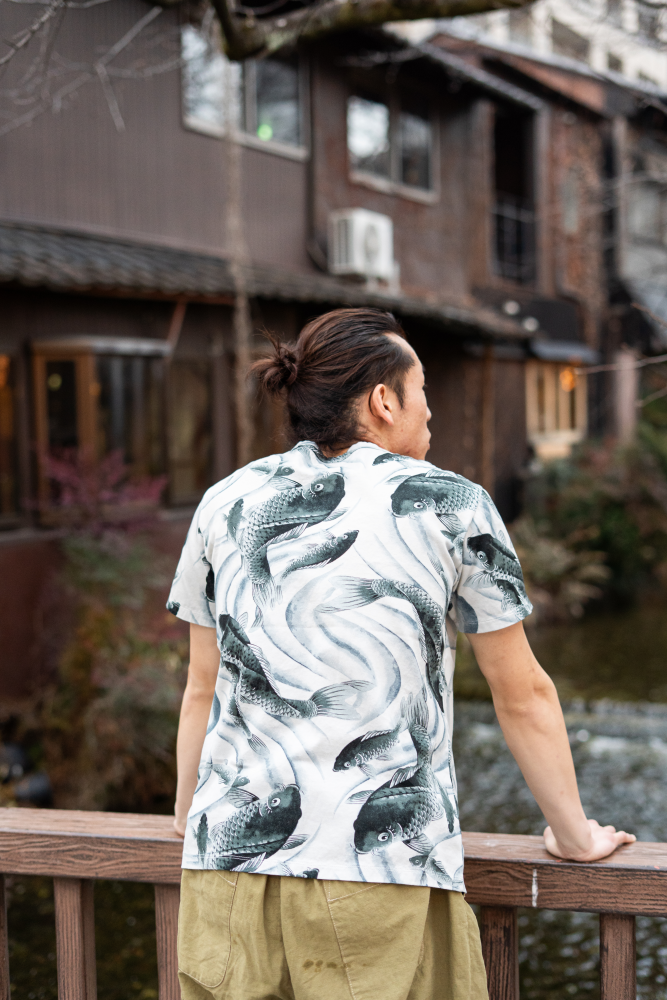 Koi fish and water-flow Pattern T-shirt