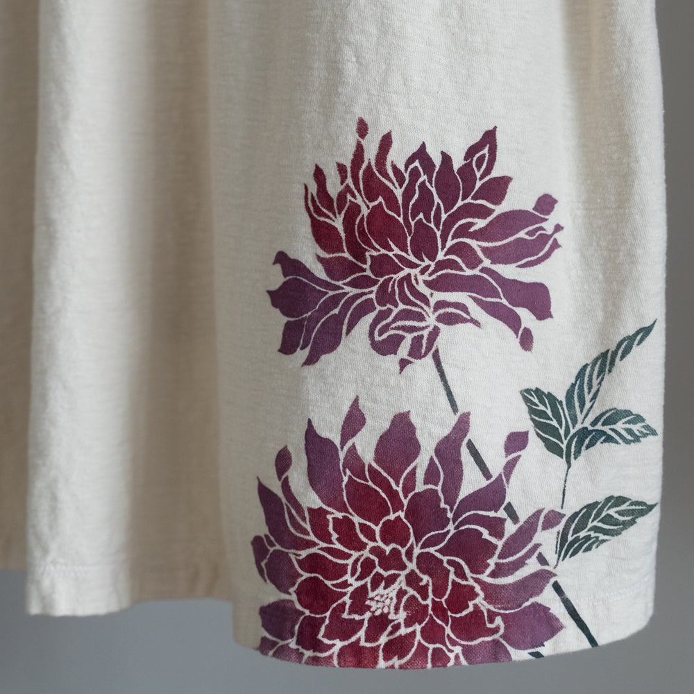 Dahlia Hem Round Half Sleeves T-Shirt