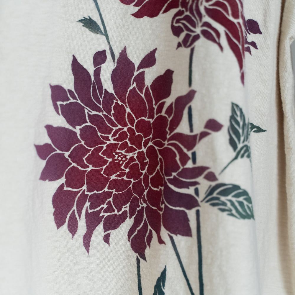 Dahlia Hem Round Half Sleeves T-Shirt