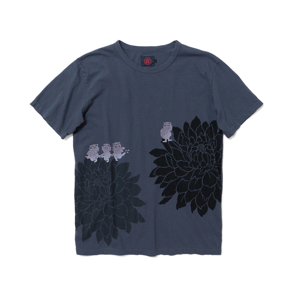 "Leave out of the group" and Dahlia T-shirt