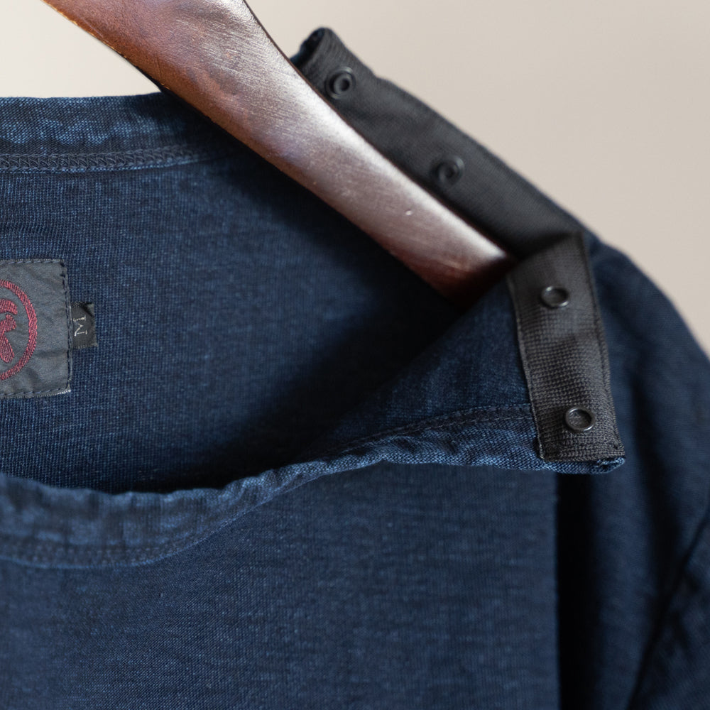 蓮とオオサンショウウオ 半袖T