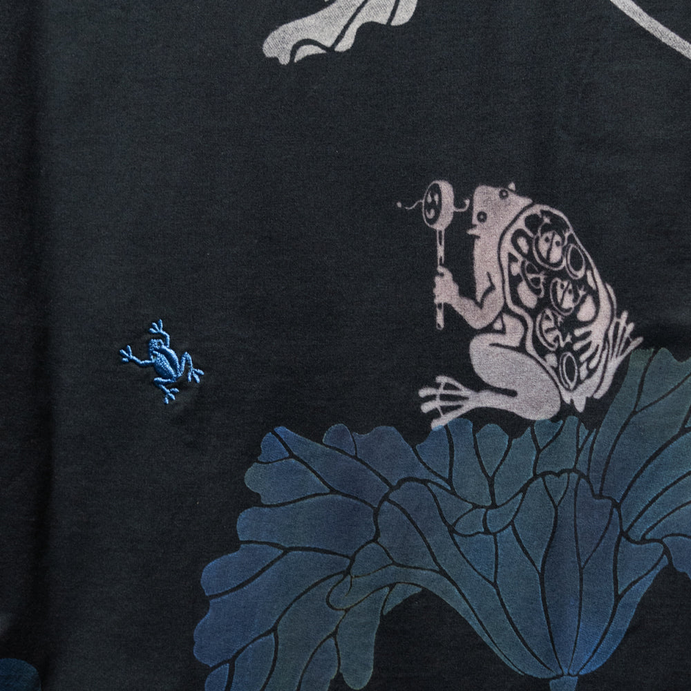 Babysitting Frog V-neck T-shirt