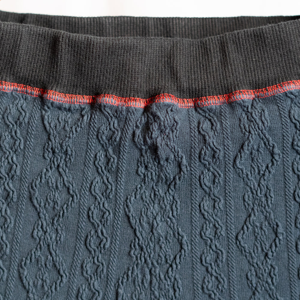 アランニット編みレギンス