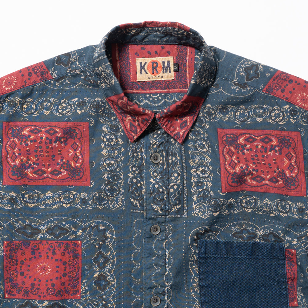 ペイズリーシャツ