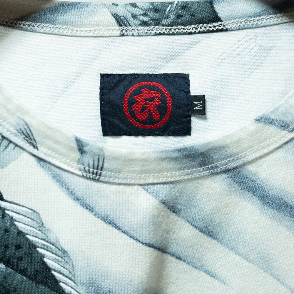 Koi fish and water-flow Pattern T-shirt