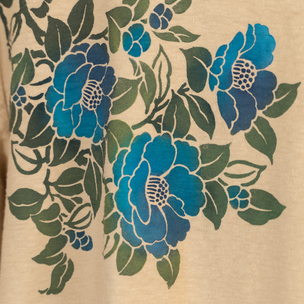 椿群集 ロングTシャツ