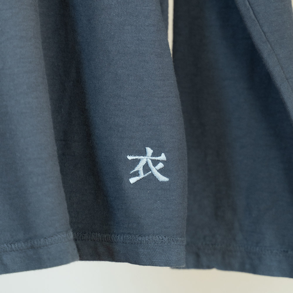 椿群集 ロングTシャツ