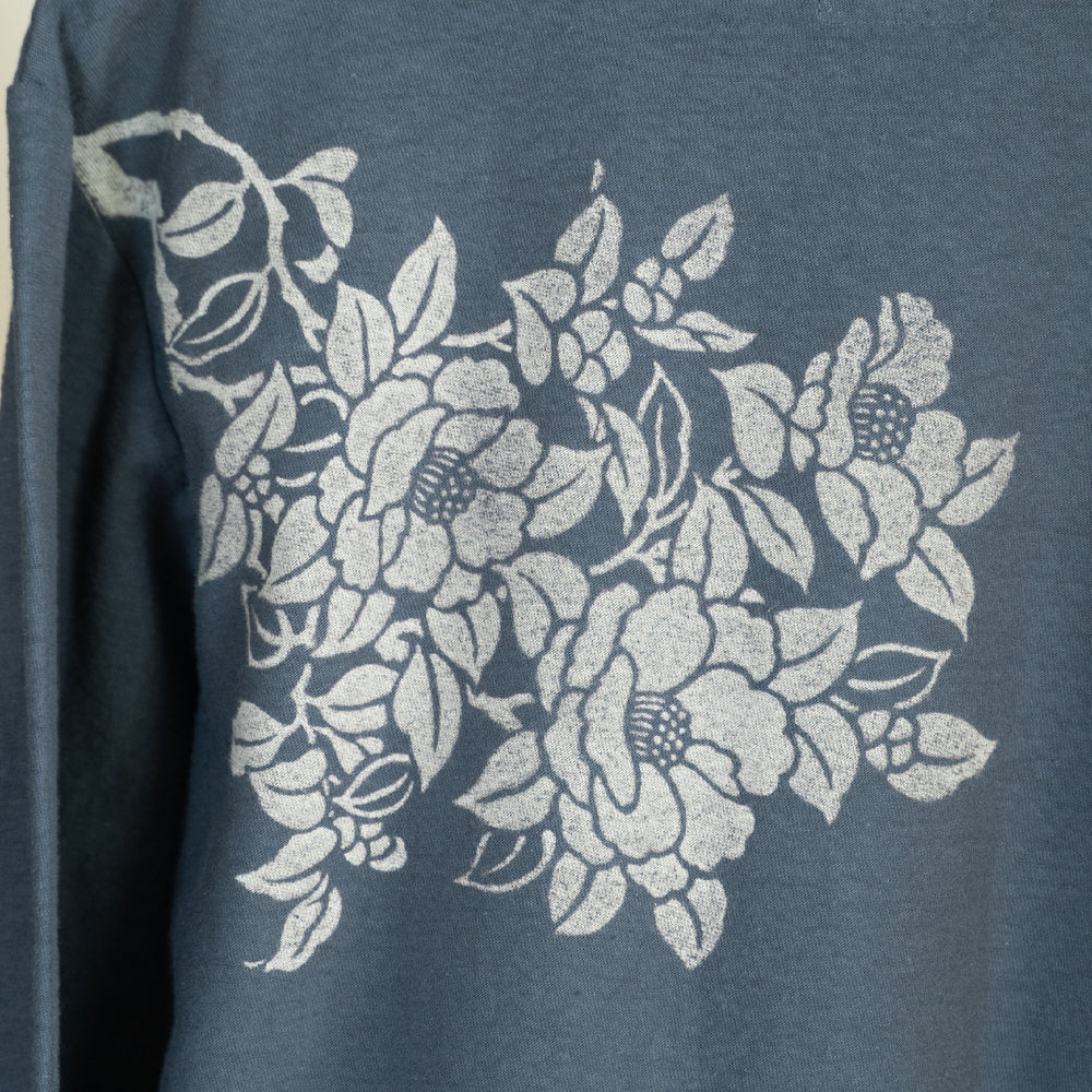 椿群集 ロングTシャツ