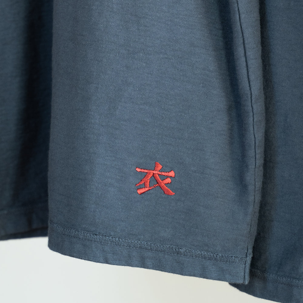 椿群集 ロングTシャツ