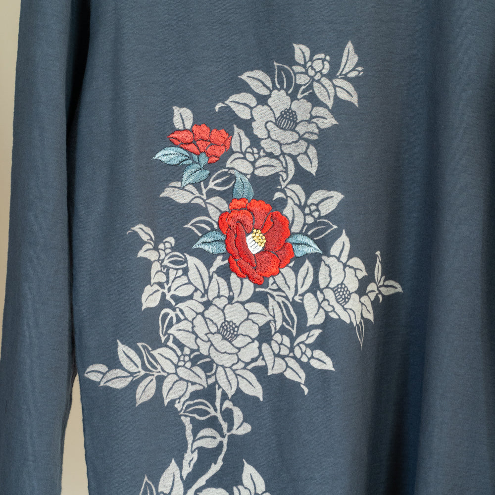 椿群集 ロングTシャツ