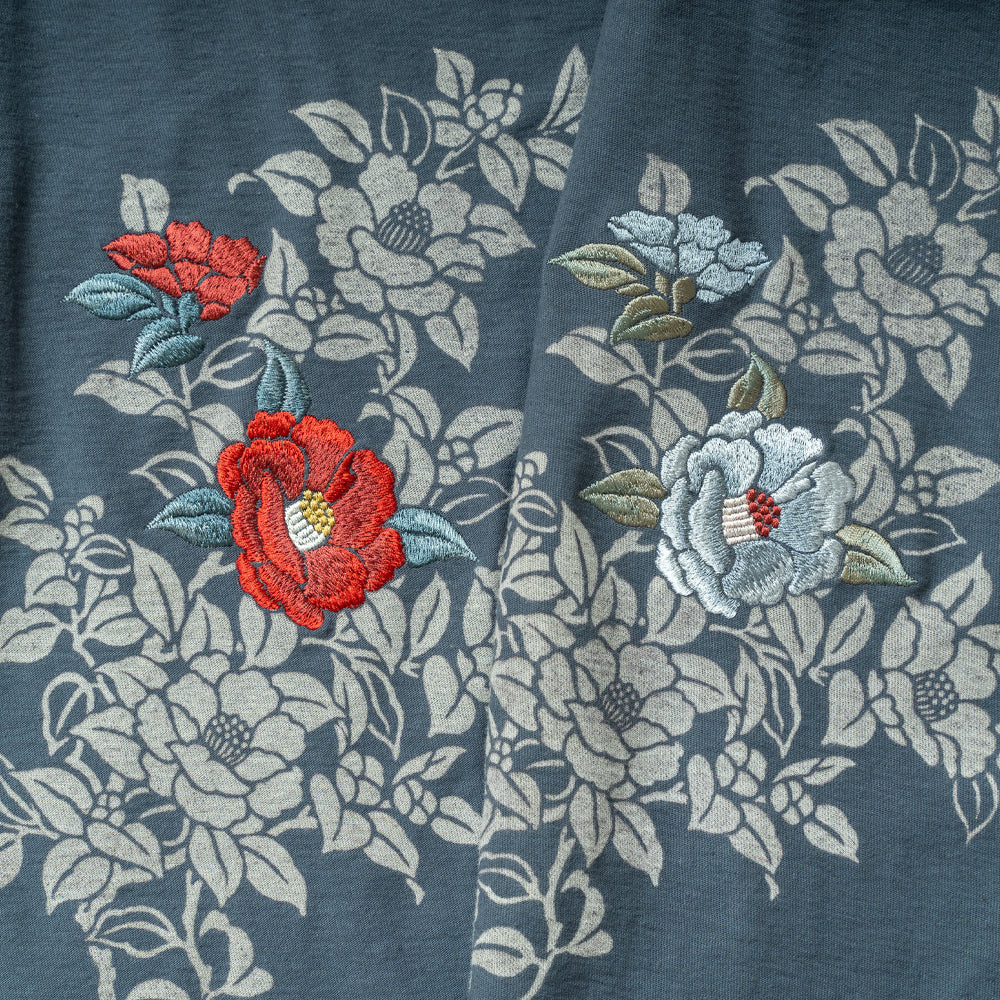 椿群集 ロングTシャツ