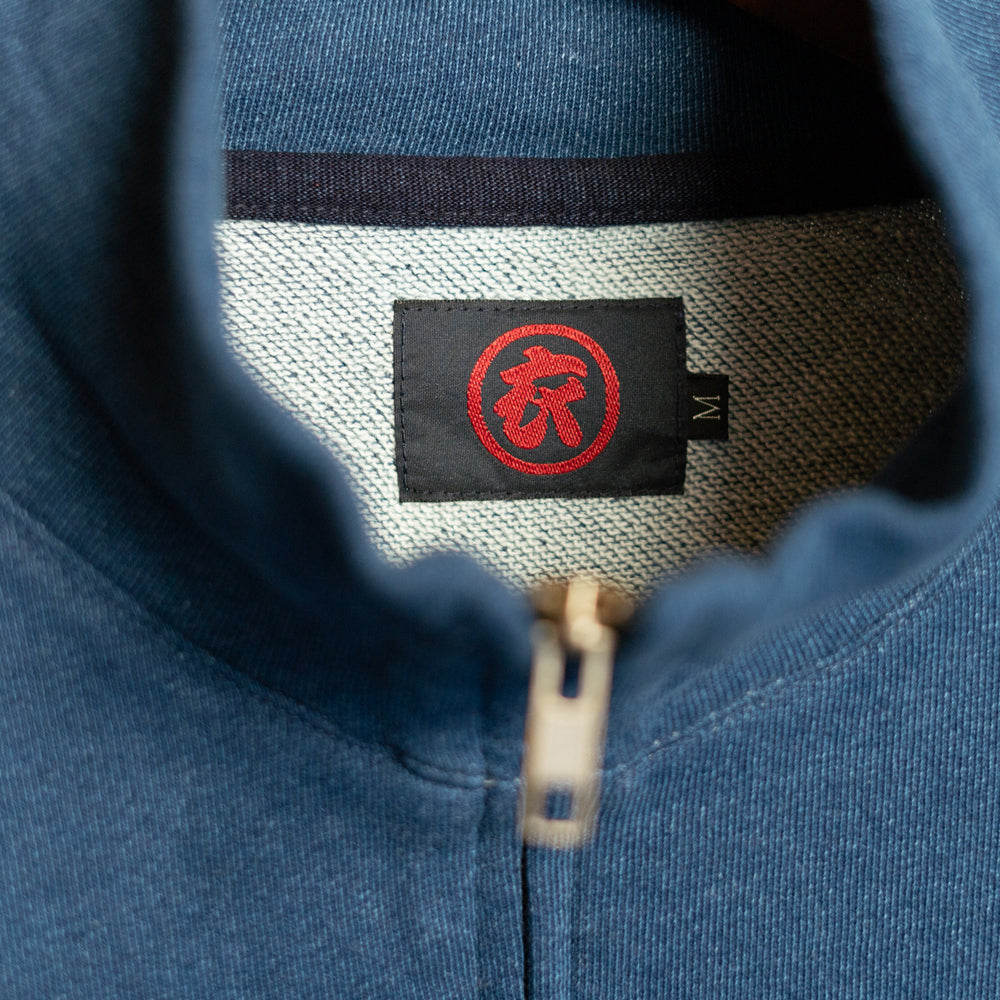 筒描き雲に鶴ジップ