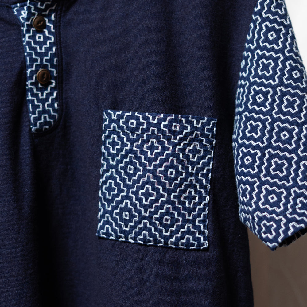 kaki-no-hana sashiko  T-shirt with pockt