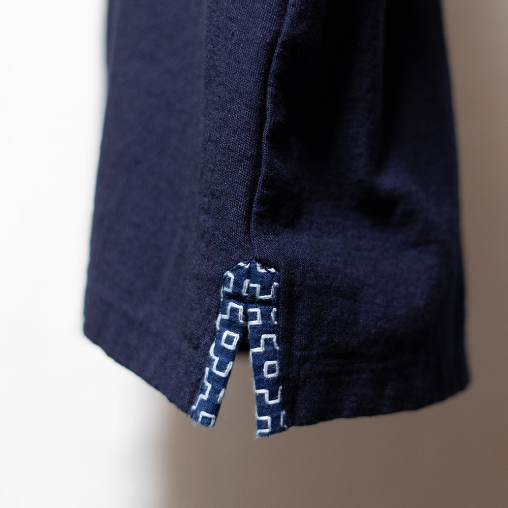 kaki-no-hana sashiko  T-shirt with pockt