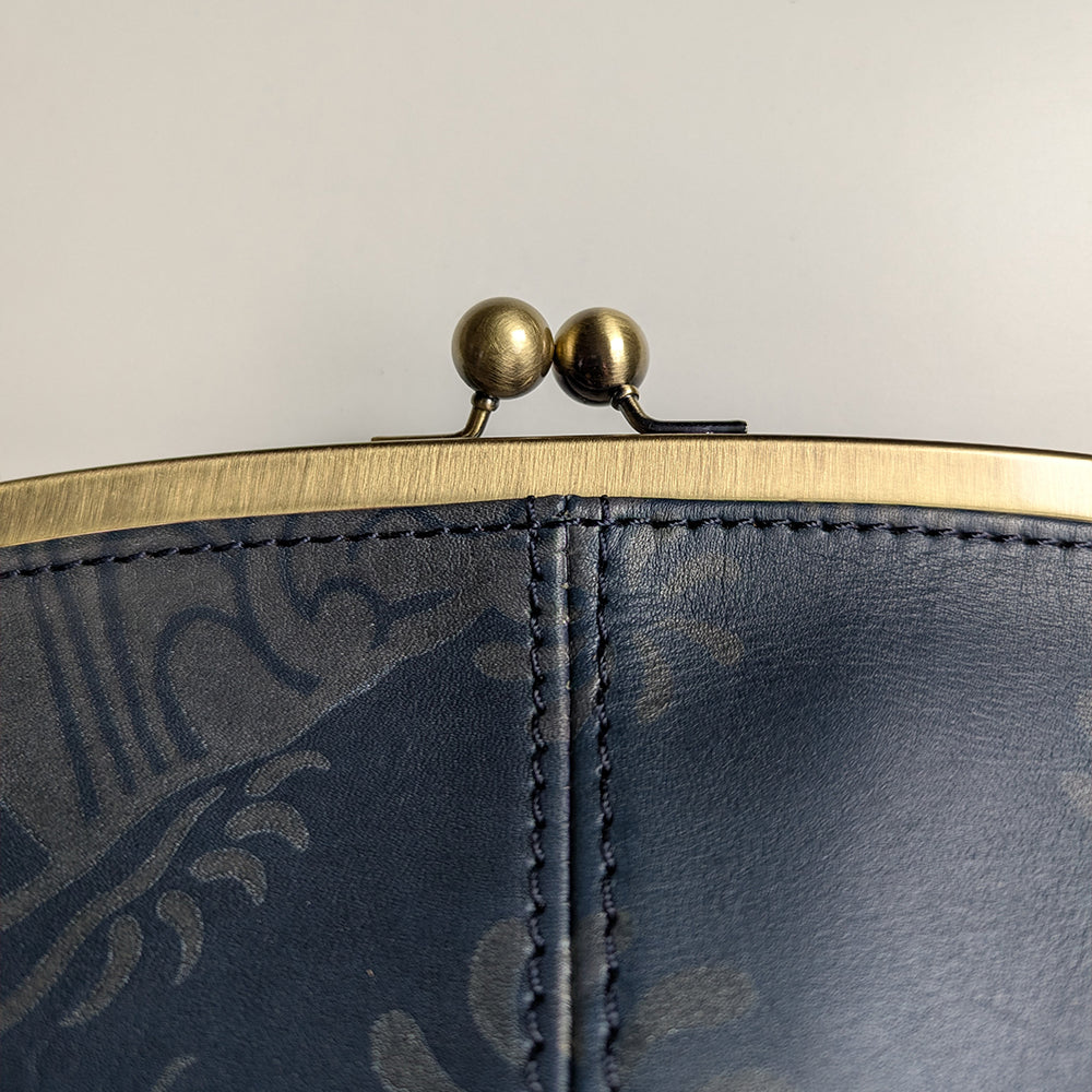 Real leather Gamaguchi Shoulder Bag -Karajishi-