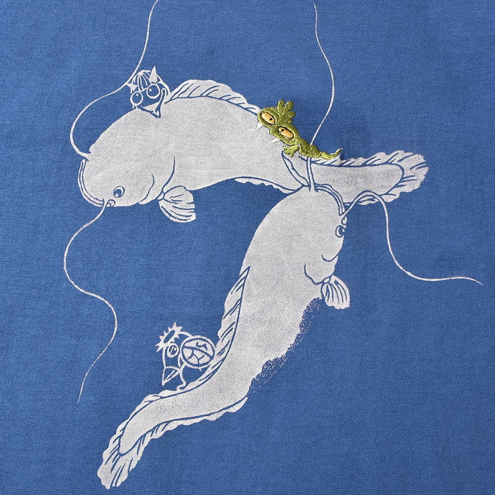 鯰とひょっこり妖怪  Tシャツ