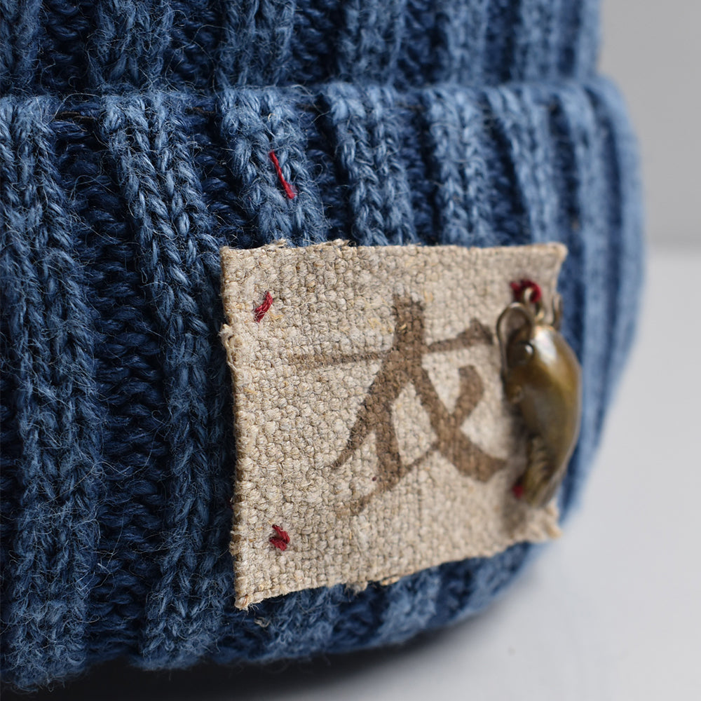 Knit Hat -Namazu Charm-