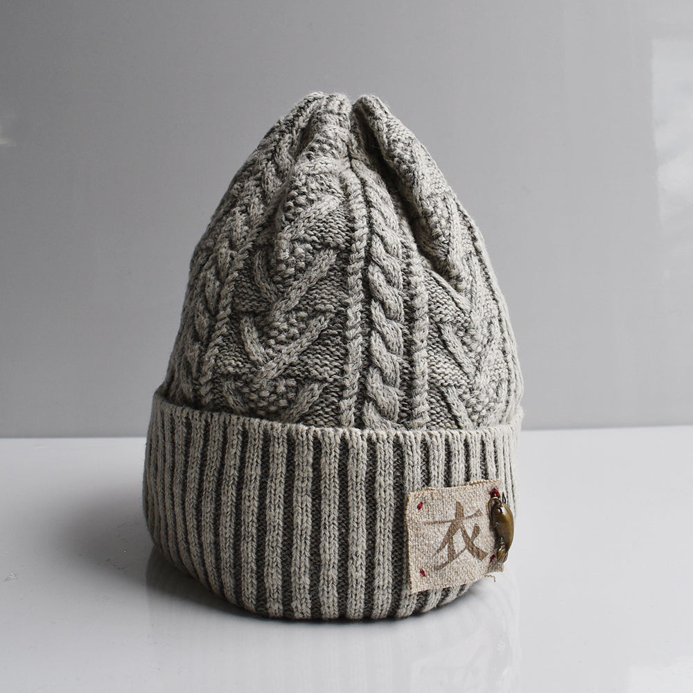  Aran Knit Hat -Namazu Charm-