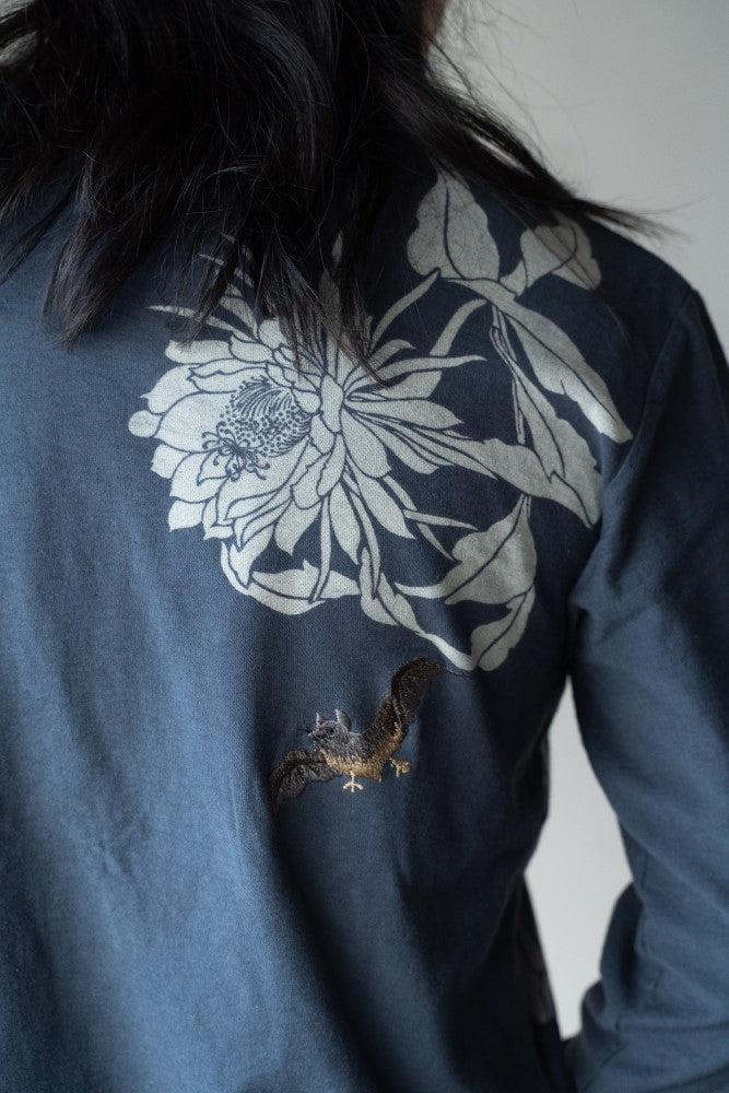 Night-blooming cereus &　Moonlit Bat　T-shirt