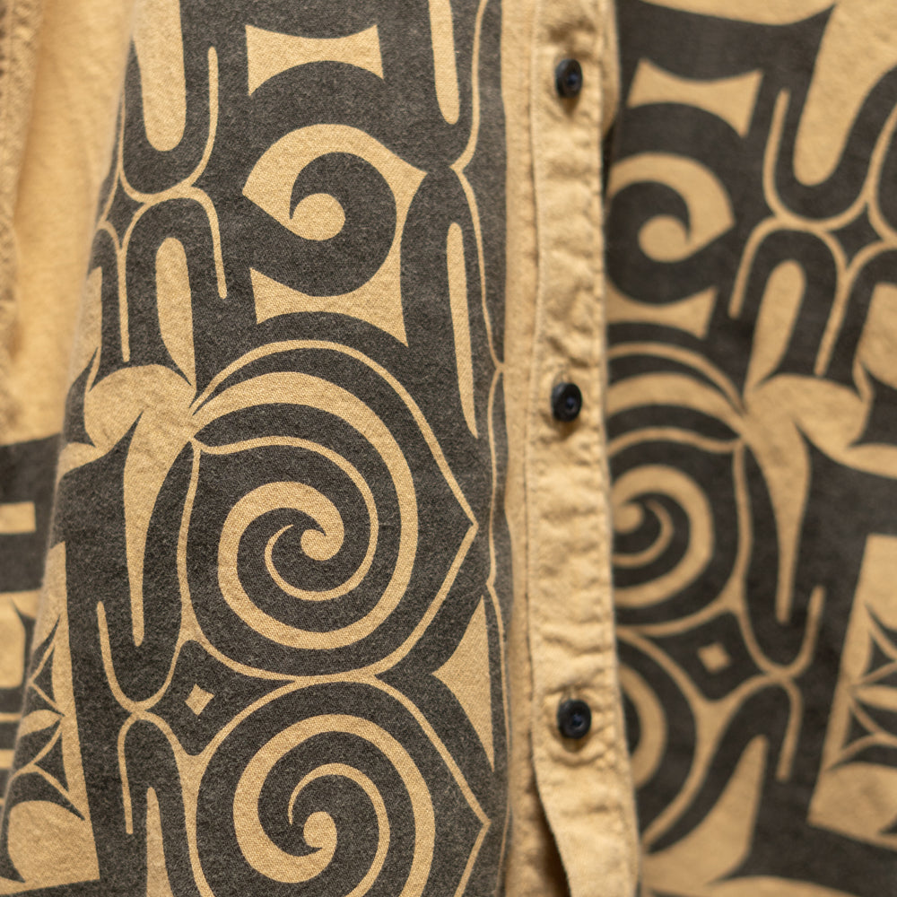 アイヌ文様長袖シャツ