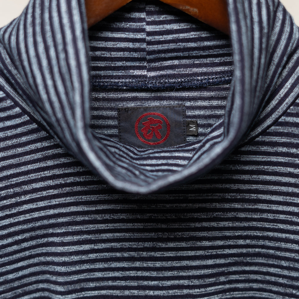 Flowing Clouds Border Turtle Long T-shirt