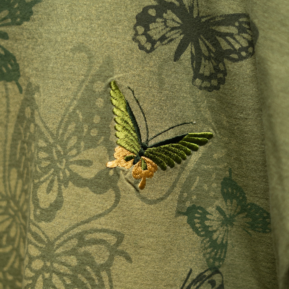 蝶々　刺繍　　  /  butterflies