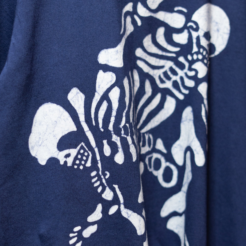骸骨プロレスろうけつ染めTシャツ　【寺町店・オンラインショップ限定】