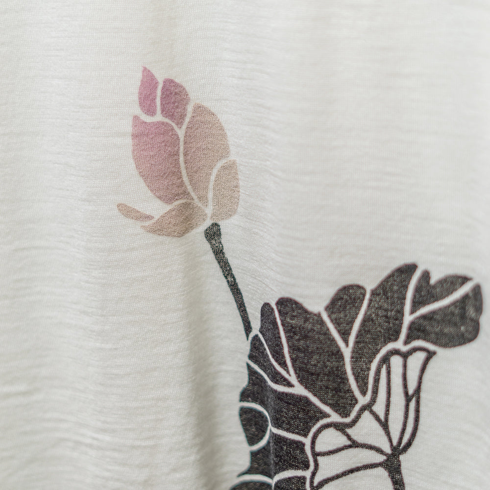 Lotus Hem-Slit T-Shirt