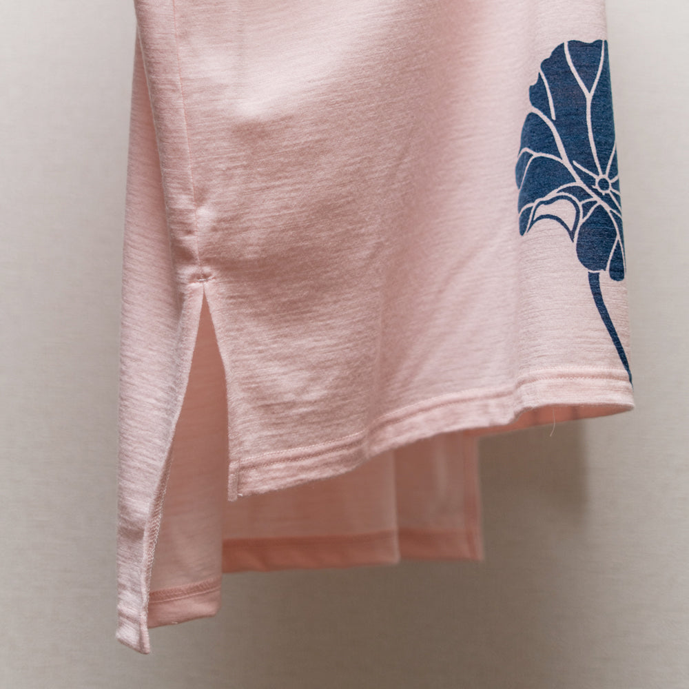 Lotus Hem-Slit T-Shirt