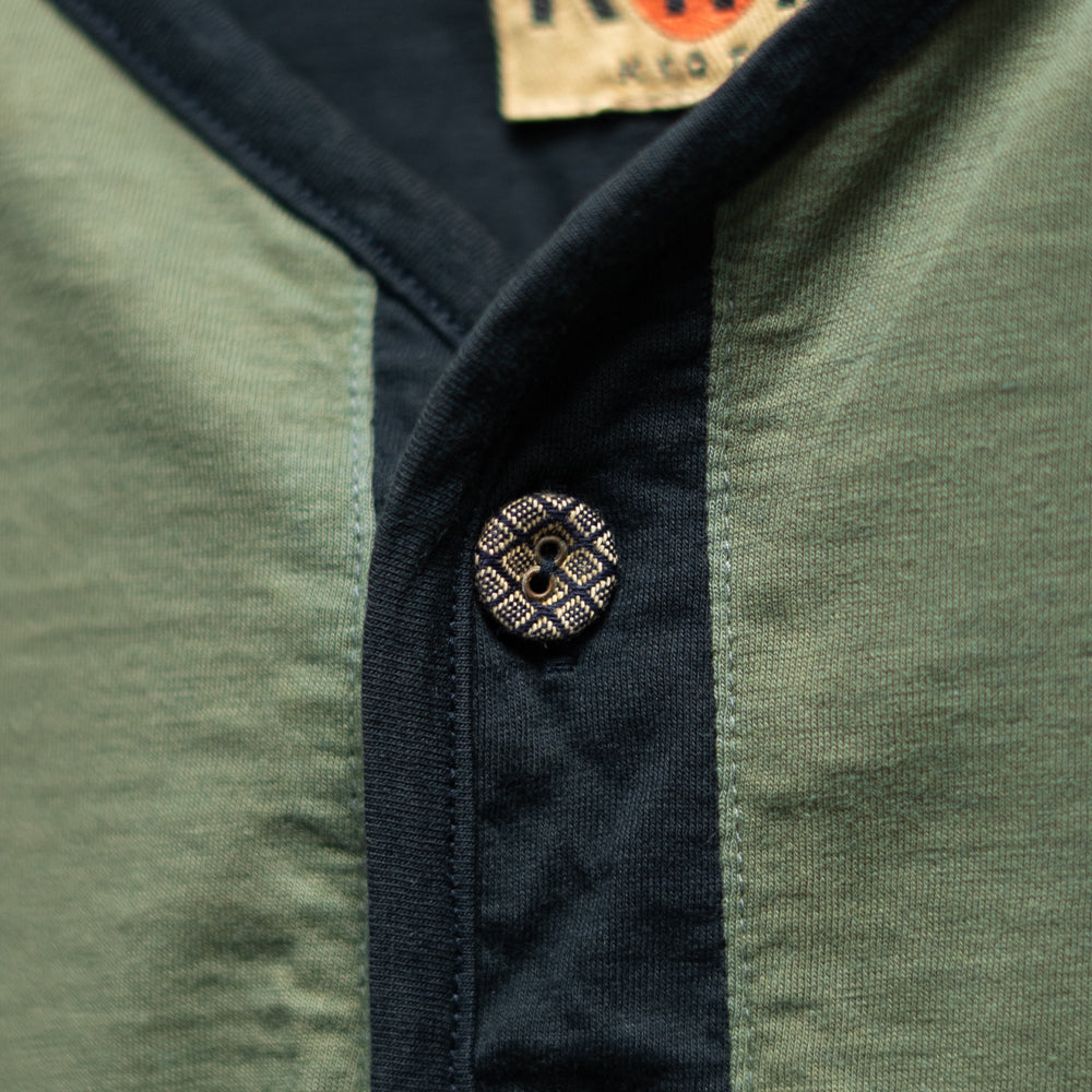 ヴィンテージヘンリーTシャツ