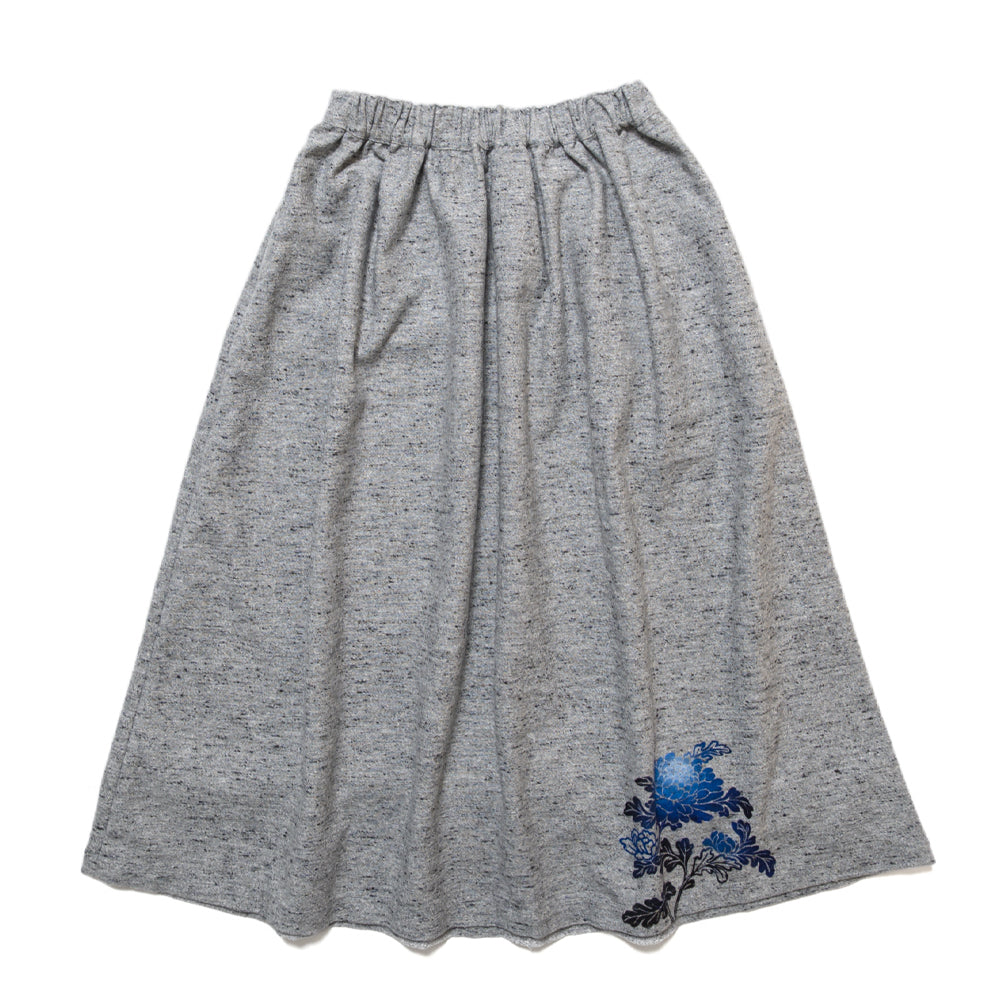 ジャズネップに咲く青い菊スカート