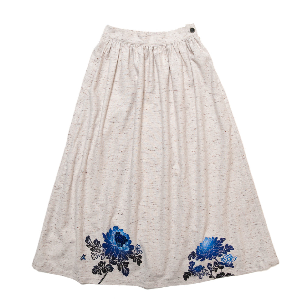 ジャズネップに咲く青い菊スカート