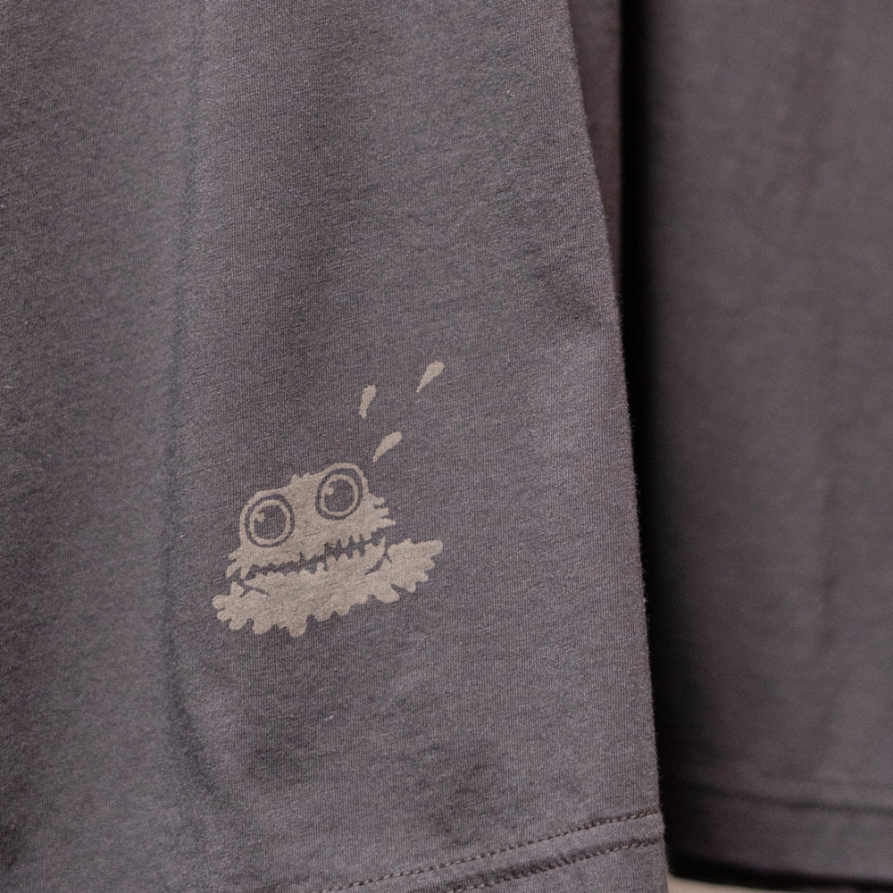 隠れ妖怪ポケット付き半袖Tシャツ