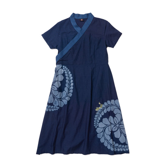 Family crest Kimono Collar Dress - Mantis Embroidery‐