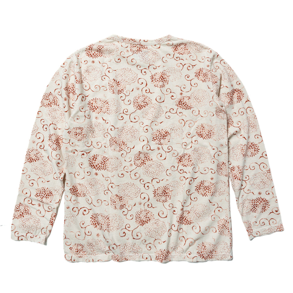 Chrysanthemum arabesque bat all over T-shirt