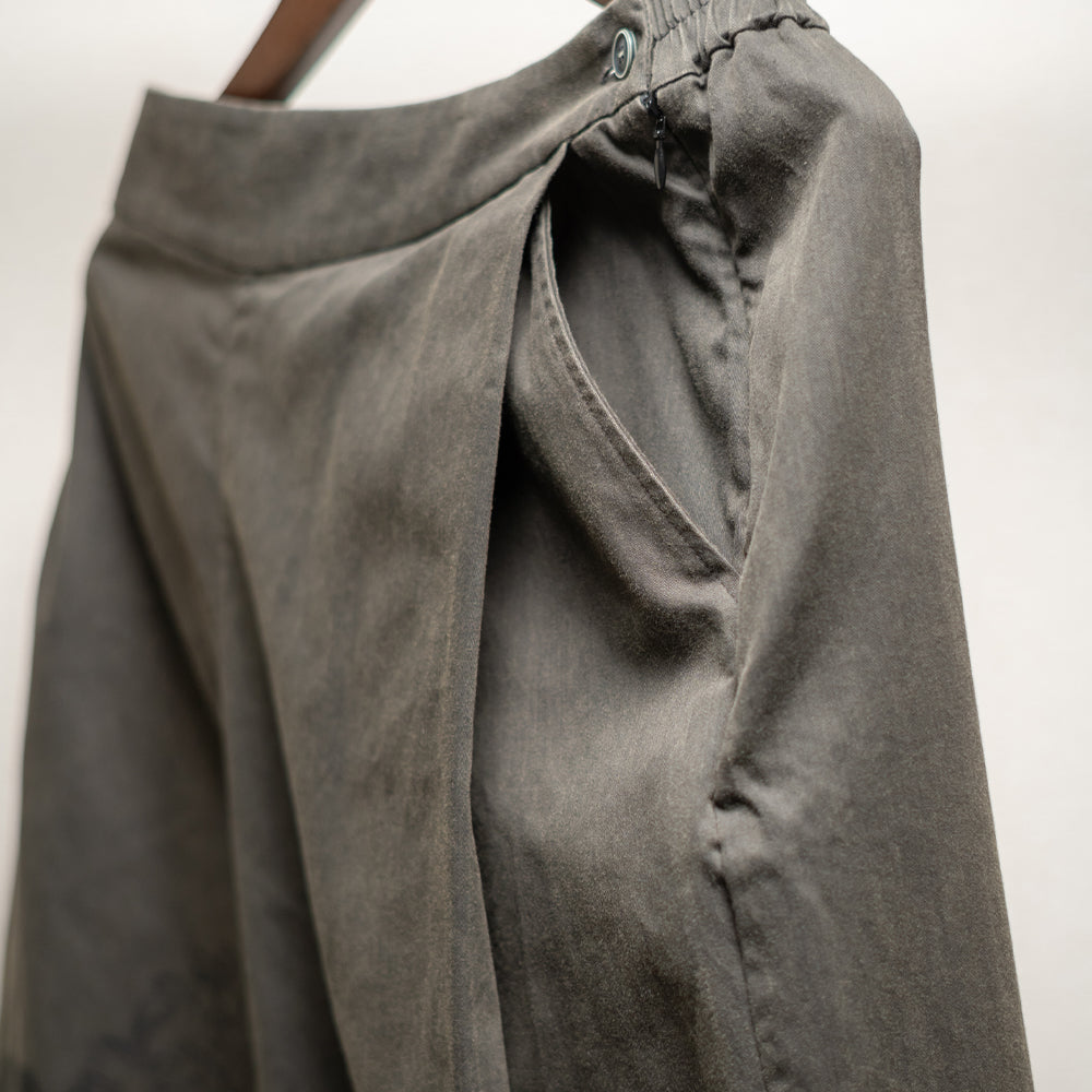 唐獅子牡丹折り畳み  ワイドパンツ