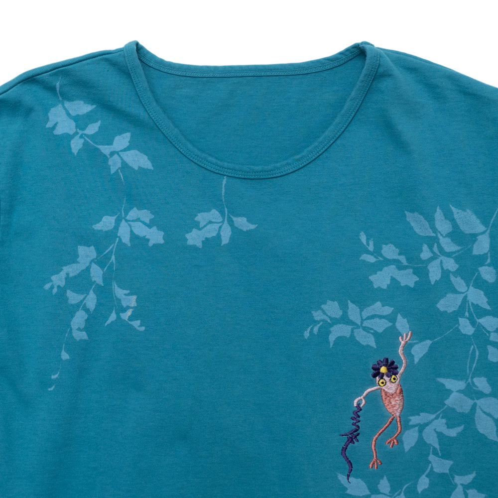 Flower Kappa Five-Sleeve Back-Pleated T-Shirt