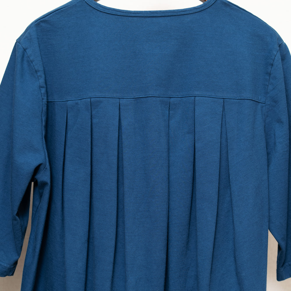 Flower Kappa Five-Sleeve Back-Pleated T-Shirt