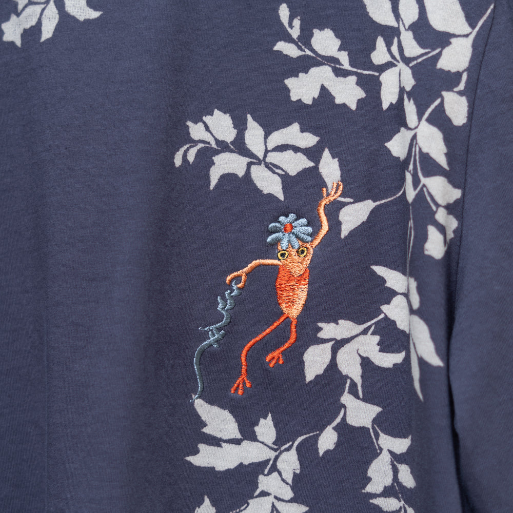 Flower Kappa Five-Sleeve Back-Pleated T-Shirt