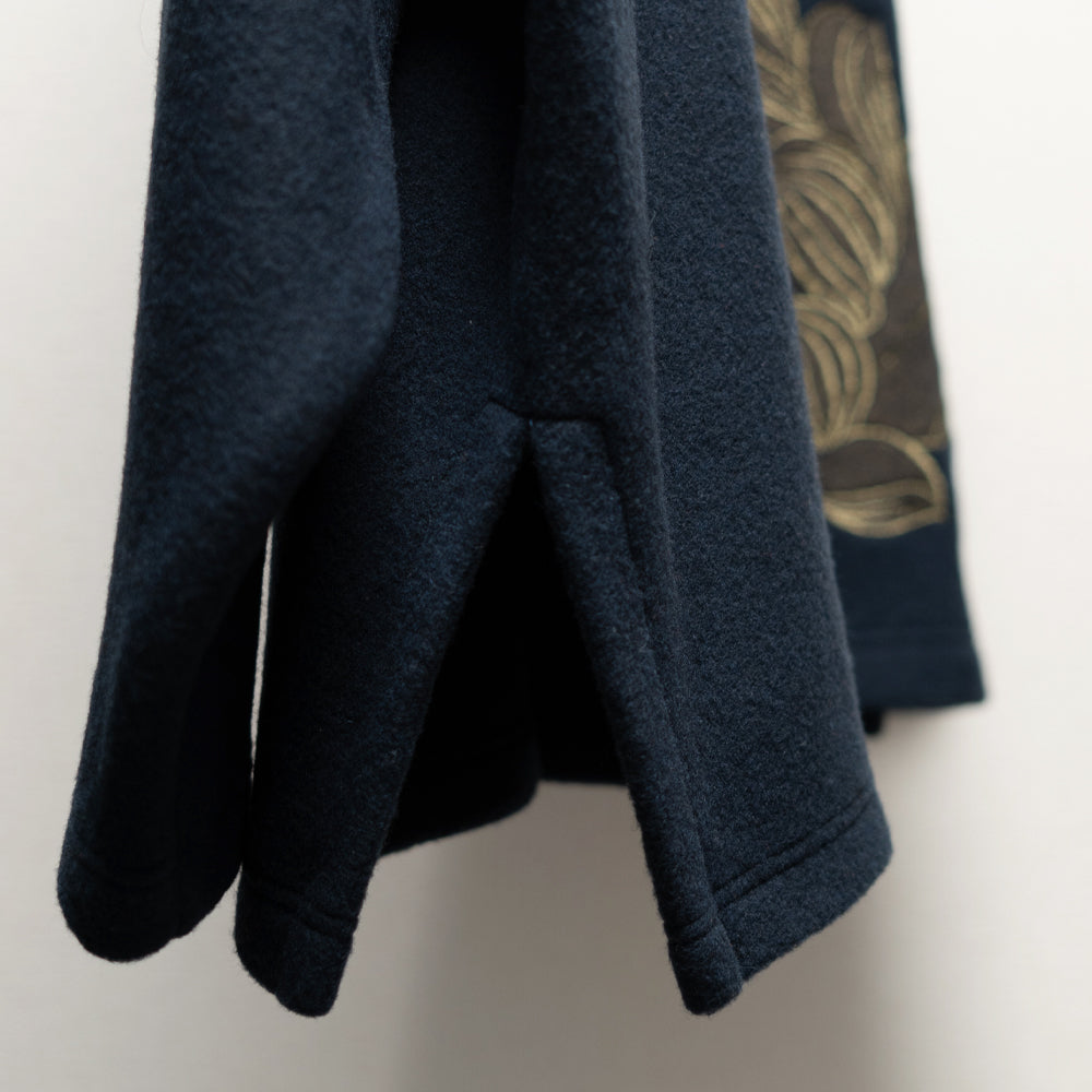 Large Lotus pullover