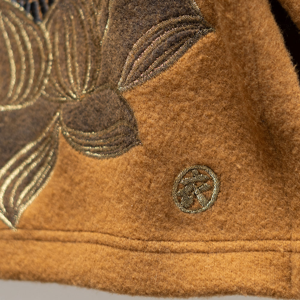 Large Lotus pullover