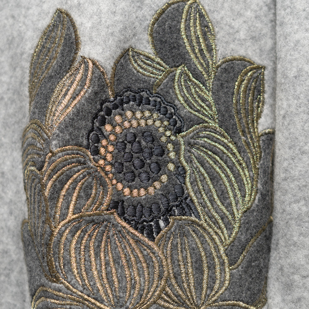 Large Lotus pullover