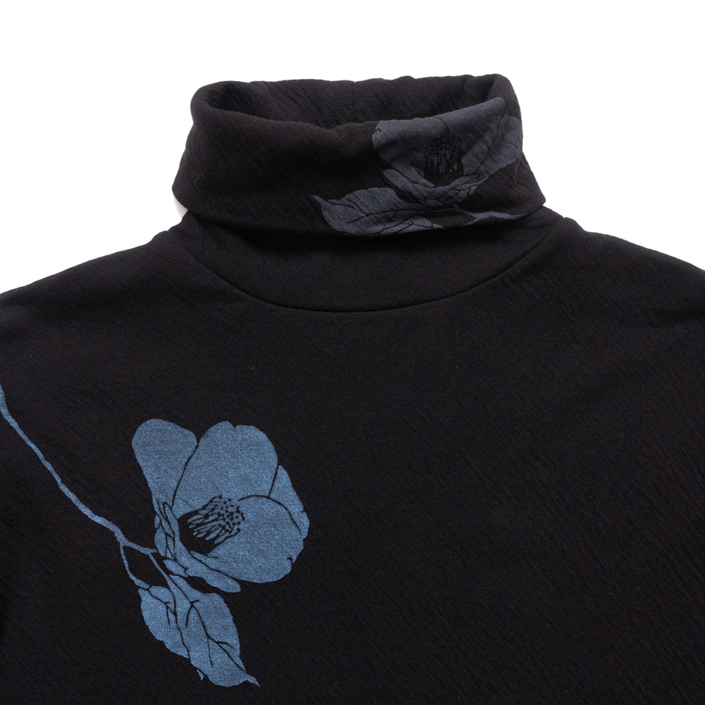 椿　タートルネックロングTシャツ