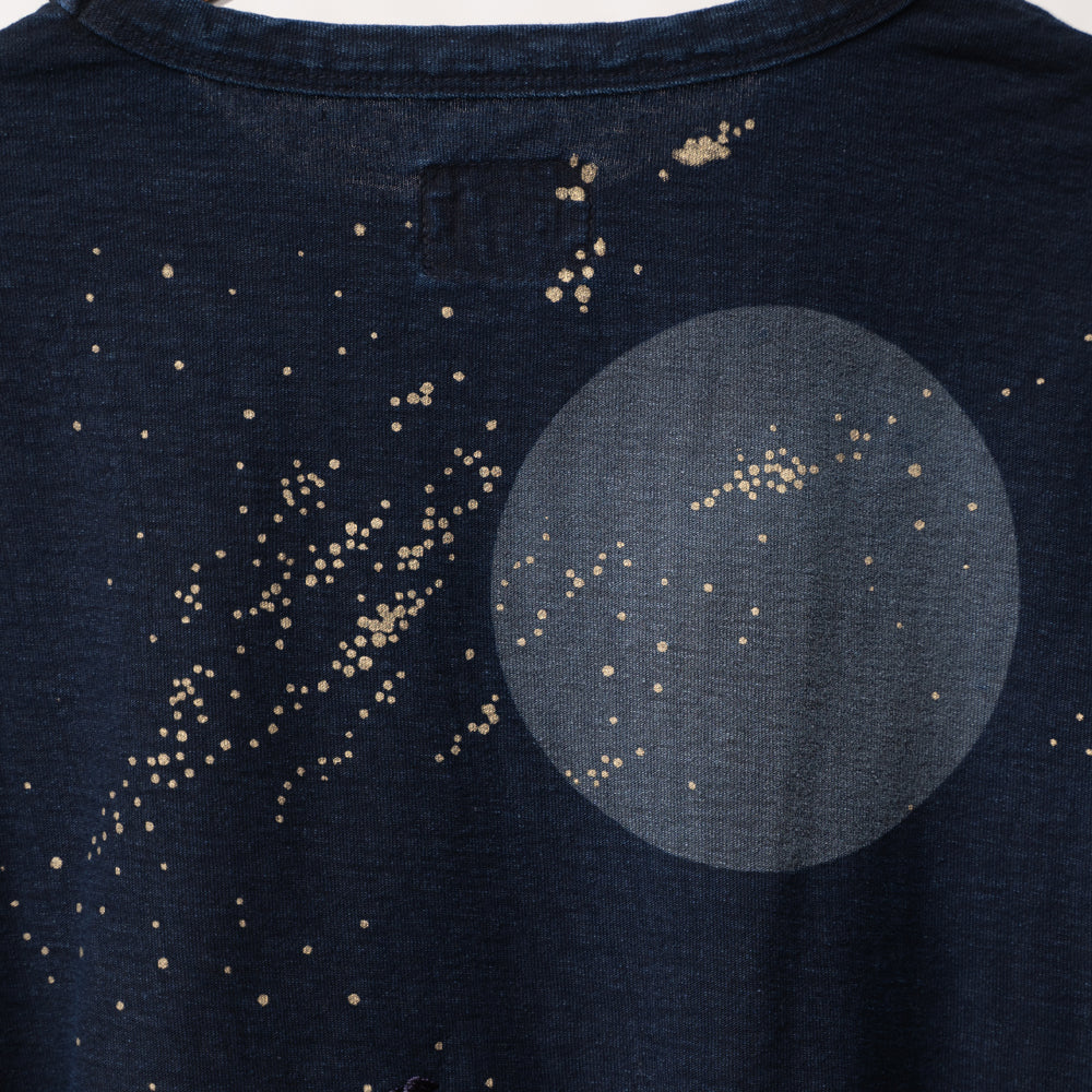Midnight moon and camellia long T-shirt